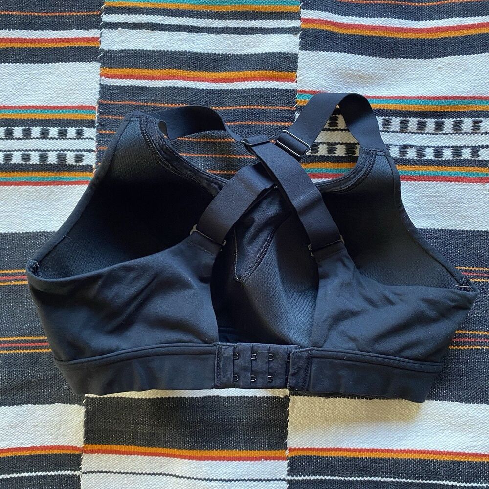 Under Armor Eclipse High Impact Sports Bra. Size 34C. Padded. Adjustable. - Picture 7 of 11